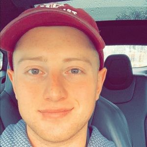 Meet your Posher, Maxwell